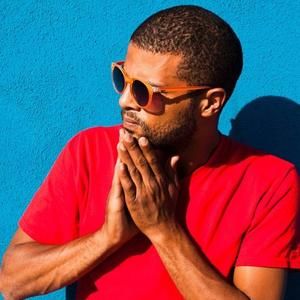 Meet your Posher, Michael-rhian